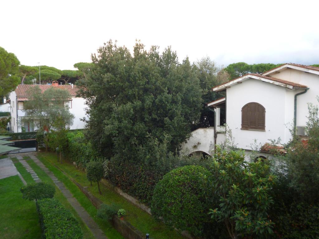 Il Geranio Vila Tirrenia Exterior foto