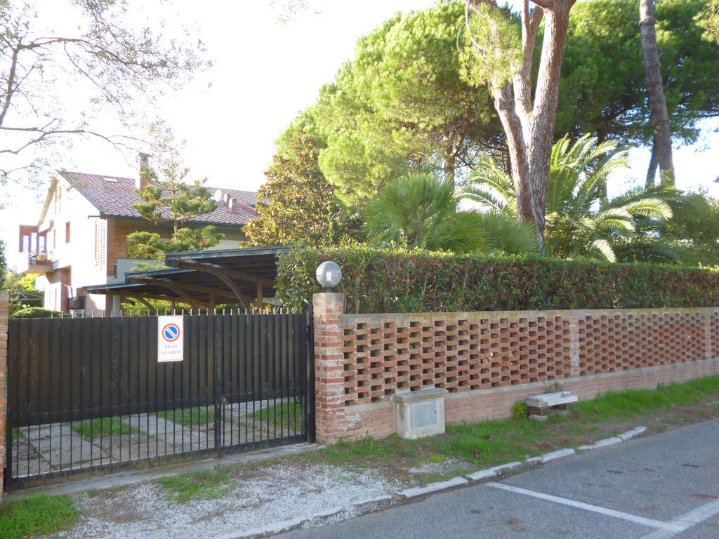 Il Geranio Vila Tirrenia Exterior foto