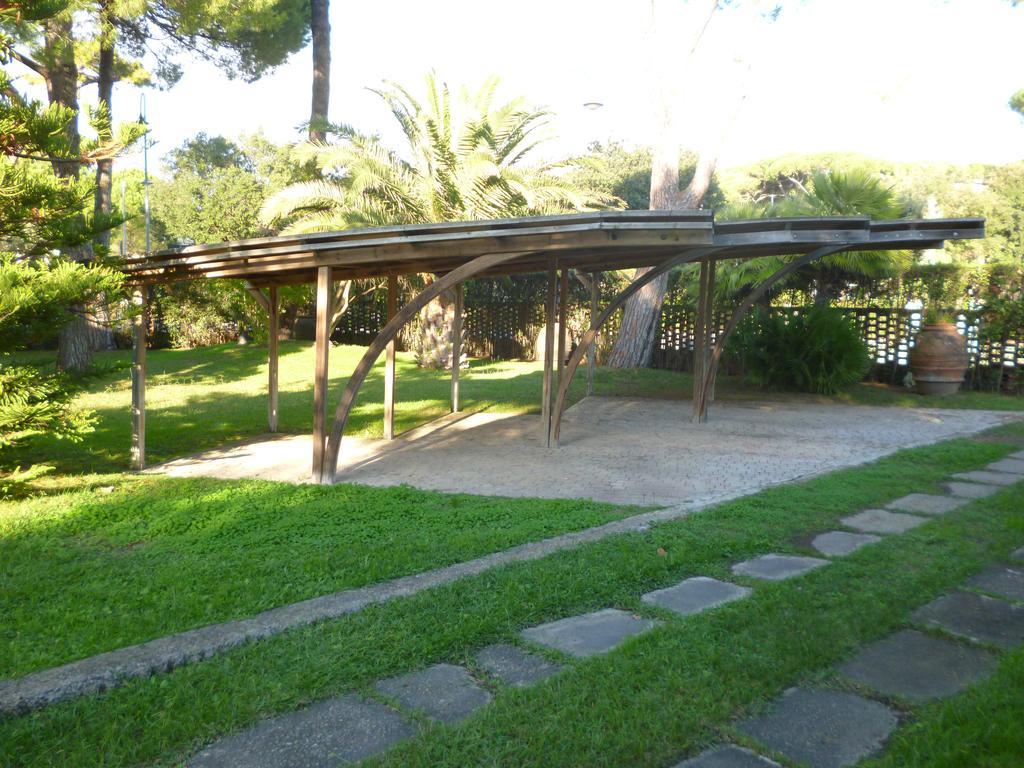 Il Geranio Vila Tirrenia Exterior foto